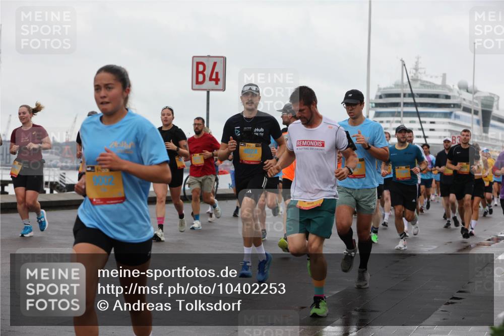 13.09.2026 - Kiel Lauf Andreas Tolksdorf http://msf.ph/oto/10402253 13.09.2026 11:01:07 Kiellinie 9002, 4, 39, 4024 meine-sportfotos.de