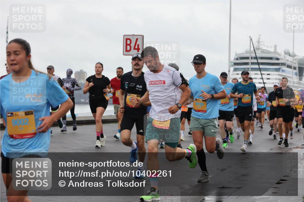 13.09.2026 - Kiel Lauf Andreas Tolksdorf http://msf.ph/oto/10402261 13.09.2026 11:01:08 Kiellinie 9002, 4, 38, 9100 meine-sportfotos.de