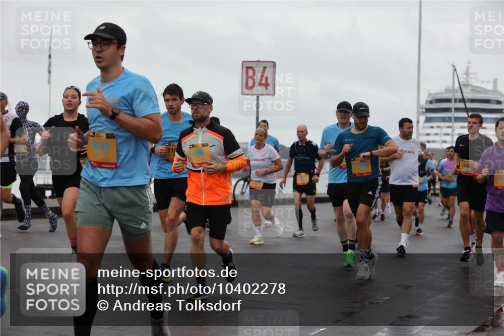 13.09.2026 - Kiel Lauf Andreas Tolksdorf http://msf.ph/oto/10402278 13.09.2026 11:01:09 Kiellinie 39, 9100, 11, 4 meine-sportfotos.de