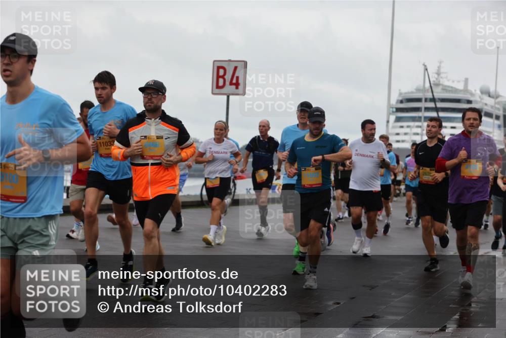 13.09.2026 - Kiel Lauf Andreas Tolksdorf http://msf.ph/oto/10402283 13.09.2026 11:01:09 Kiellinie 100, 39, 11033, 4, 6, 39, 1692, 2672 meine-sportfotos.de
