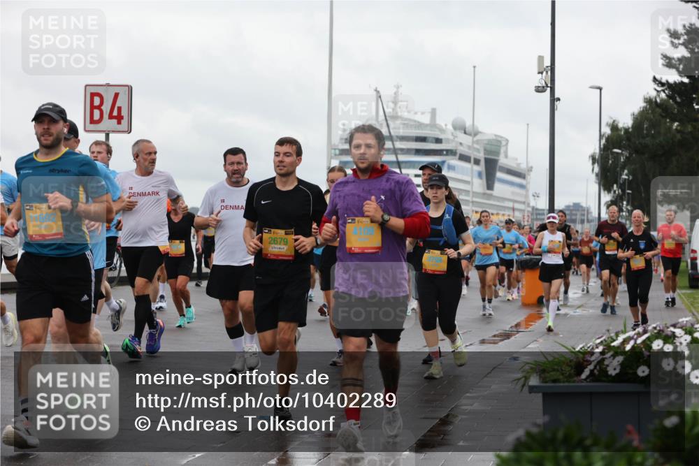 13.09.2026 - Kiel Lauf Andreas Tolksdorf http://msf.ph/oto/10402289 13.09.2026 11:01:10 Kiellinie 38, 1692, 4, 39, 2679, 1, 38, 109 meine-sportfotos.de