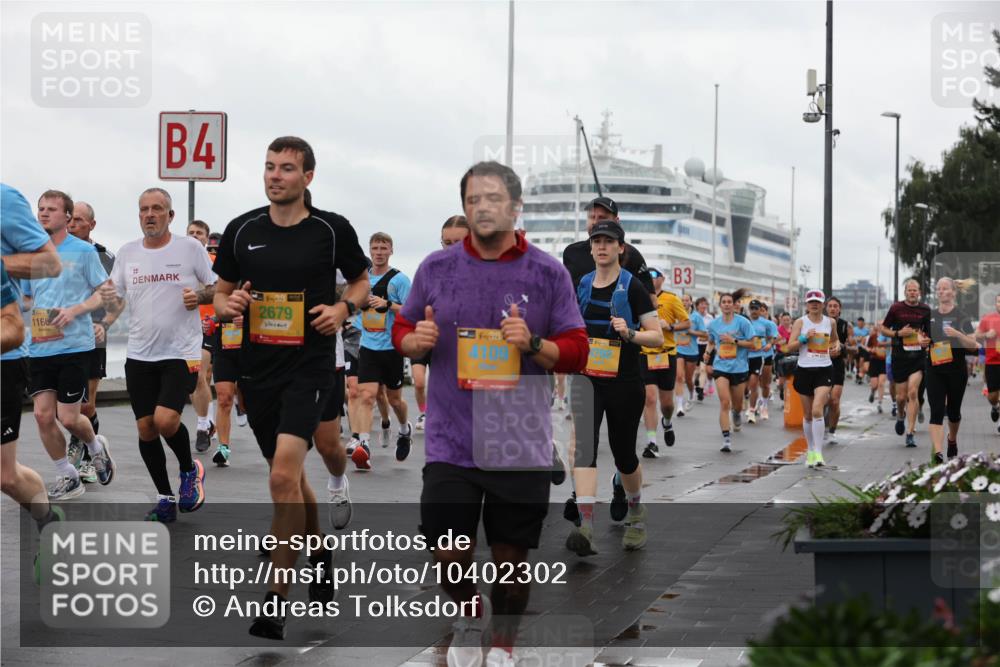 13.09.2026 - Kiel Lauf Andreas Tolksdorf http://msf.ph/oto/10402302 13.09.2026 11:01:11 Kiellinie 1166, 4, 2679, 4109, 3 meine-sportfotos.de