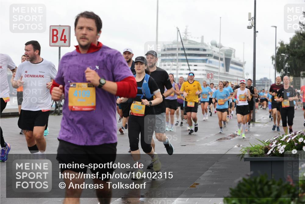13.09.2026 - Kiel Lauf Andreas Tolksdorf http://msf.ph/oto/10402315 13.09.2026 11:01:12 Kiellinie 4, 4109, 3792, 3 meine-sportfotos.de