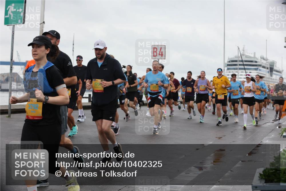 13.09.2026 - Kiel Lauf Andreas Tolksdorf http://msf.ph/oto/10402325 13.09.2026 11:01:14 Kiellinie 3792 meine-sportfotos.de