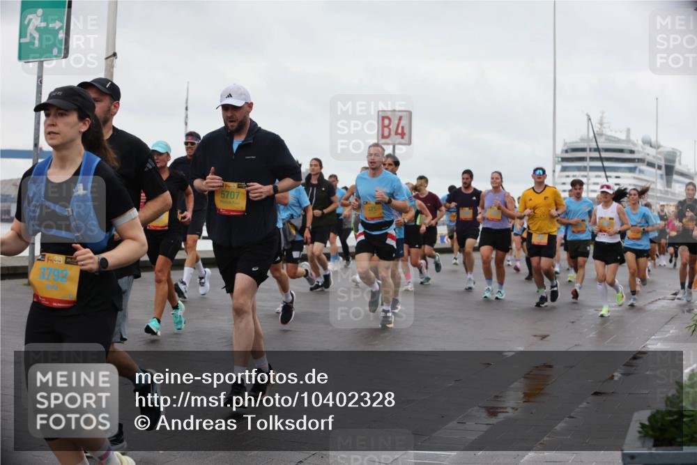 13.09.2026 - Kiel Lauf Andreas Tolksdorf http://msf.ph/oto/10402328 13.09.2026 11:01:14 Kiellinie 39, 3792, 39, 5707, 375, 4 meine-sportfotos.de