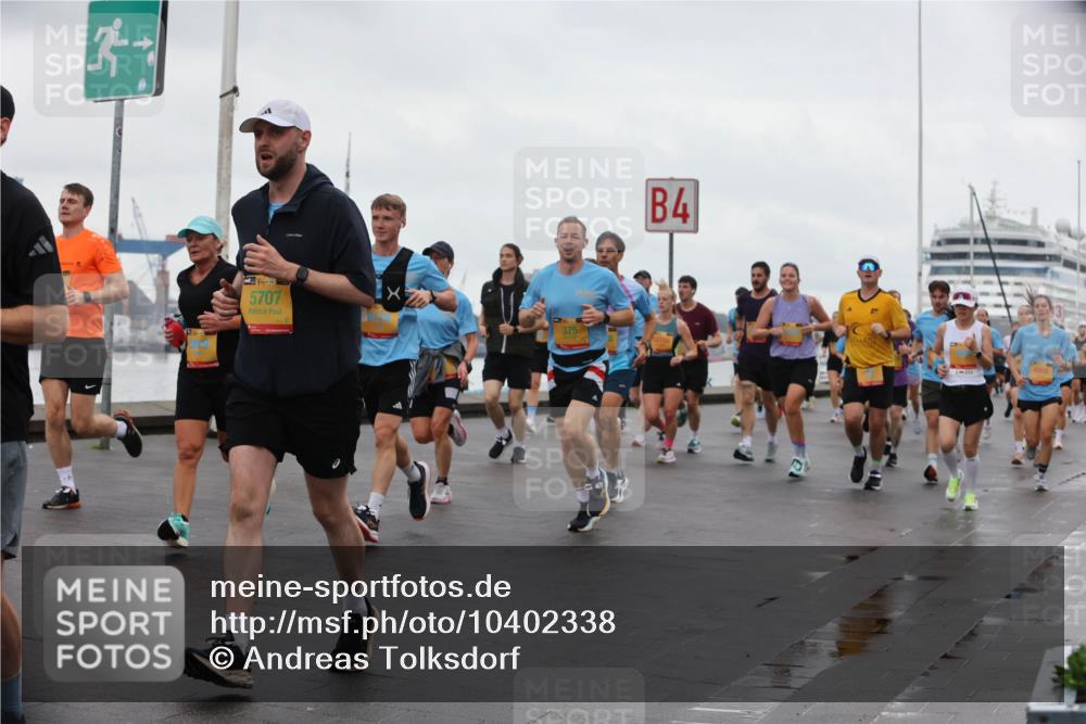 13.09.2026 - Kiel Lauf Andreas Tolksdorf http://msf.ph/oto/10402338 13.09.2026 11:01:14 Kiellinie 5707, 375, 4 meine-sportfotos.de