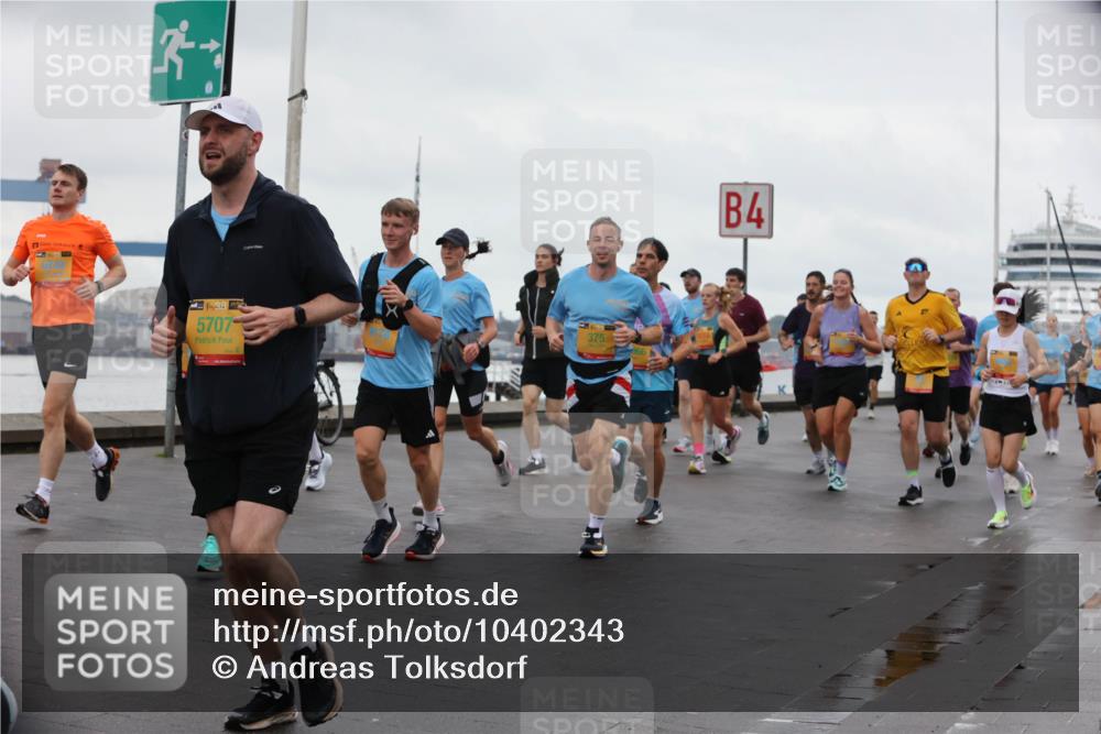 13.09.2026 - Kiel Lauf Andreas Tolksdorf http://msf.ph/oto/10402343 13.09.2026 11:01:15 Kiellinie 38, 5707, 31, 375, 66, 4 meine-sportfotos.de
