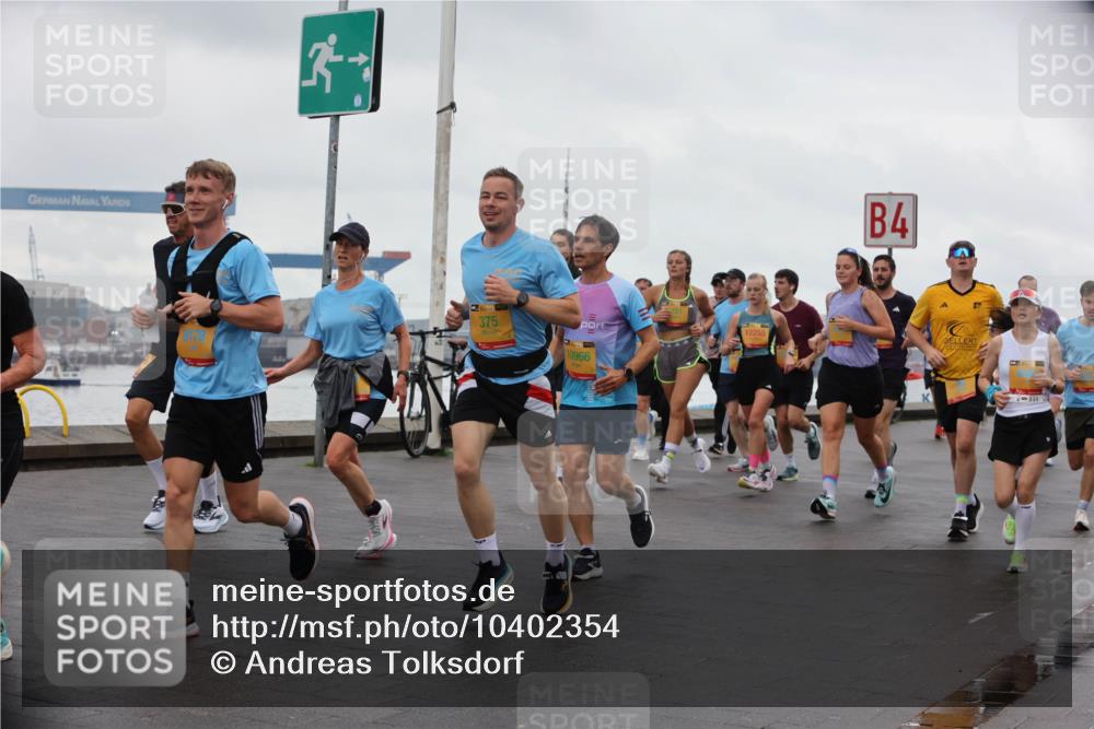 13.09.2026 - Kiel Lauf Andreas Tolksdorf http://msf.ph/oto/10402354 13.09.2026 11:01:16 Kiellinie 5, 39, 375, 10966, 4 meine-sportfotos.de