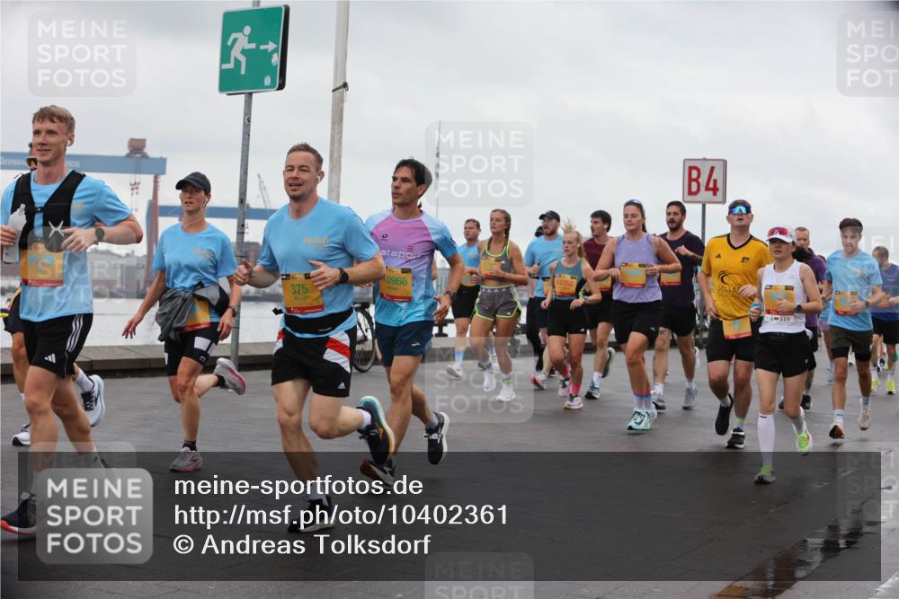 13.09.2026 - Kiel Lauf Andreas Tolksdorf http://msf.ph/oto/10402361 13.09.2026 11:01:16 Kiellinie 38, 4, 16, 39, 0966, 12255, 39, 375 meine-sportfotos.de