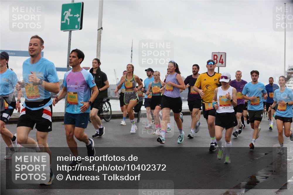 13.09.2026 - Kiel Lauf Andreas Tolksdorf http://msf.ph/oto/10402372 13.09.2026 11:01:16 Kiellinie 6751, 39, 375, 38, 10966, 84, 12255, 11728 meine-sportfotos.de
