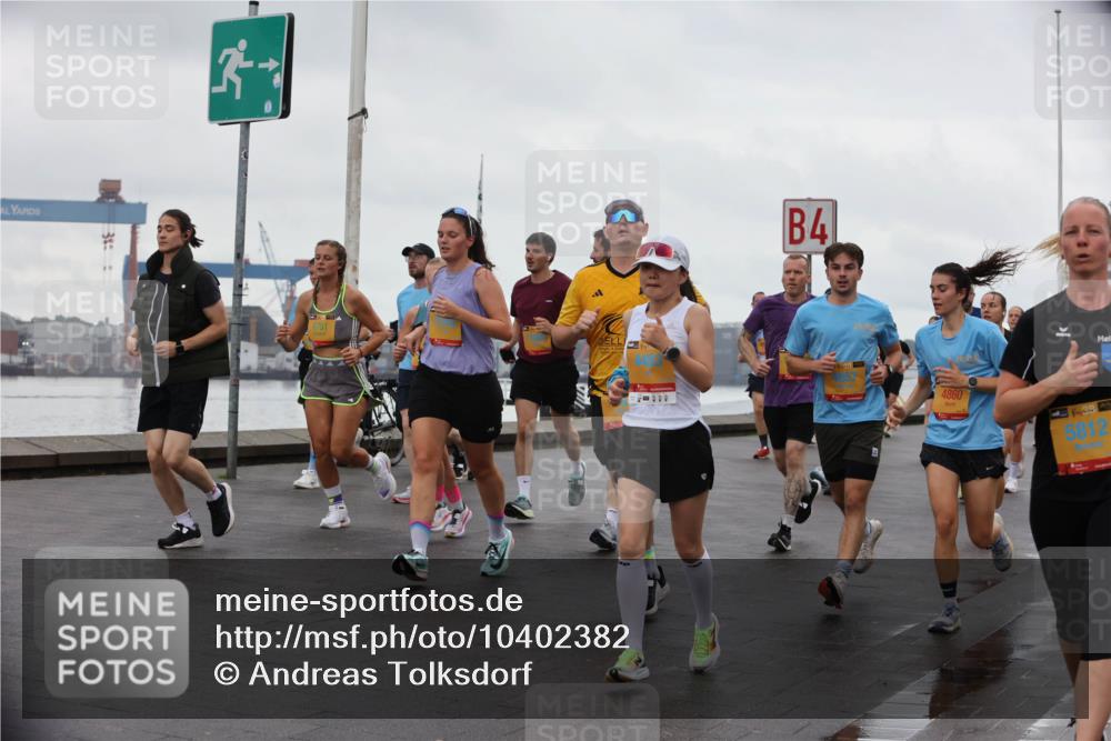 13.09.2026 - Kiel Lauf Andreas Tolksdorf http://msf.ph/oto/10402382 13.09.2026 11:01:17 Kiellinie 3, 6751, 4, 4860, 38, 5812 meine-sportfotos.de