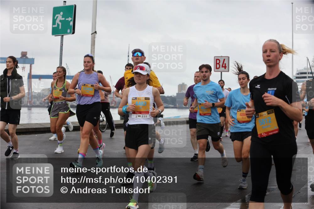 13.09.2026 - Kiel Lauf Andreas Tolksdorf http://msf.ph/oto/10402391 13.09.2026 11:01:17 Kiellinie 38, 6751, 4, 3, 486, 1, 39, 5812 meine-sportfotos.de