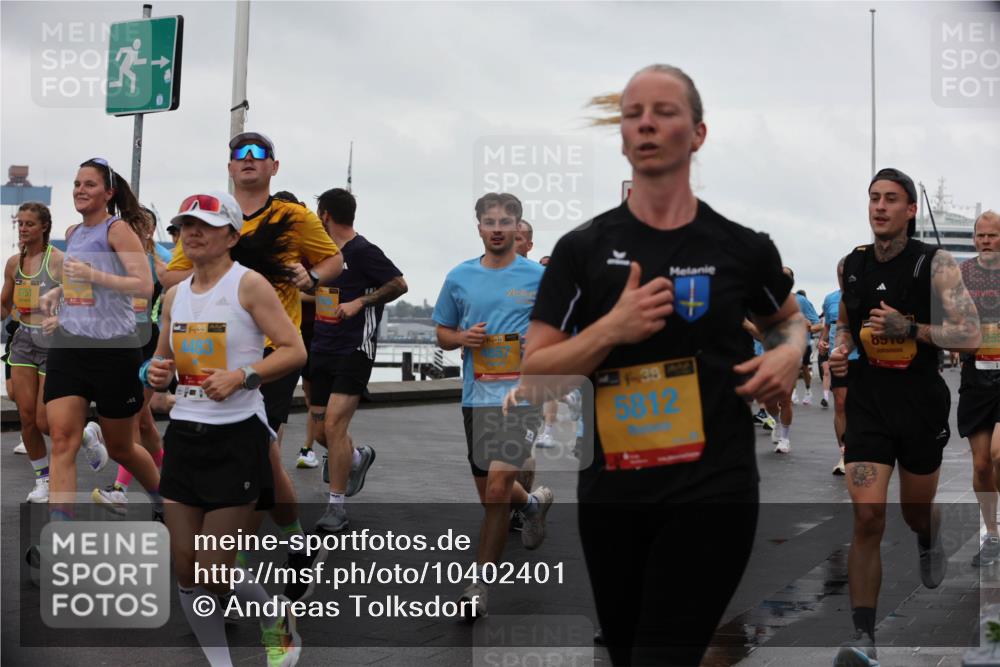 13.09.2026 - Kiel Lauf Andreas Tolksdorf http://msf.ph/oto/10402401 13.09.2026 11:01:18 Kiellinie 6751, 39, 39, 5812, 8976, 255 meine-sportfotos.de