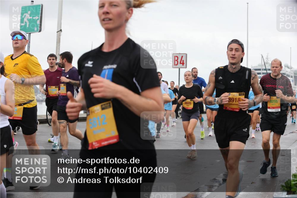 13.09.2026 - Kiel Lauf Andreas Tolksdorf http://msf.ph/oto/10402409 13.09.2026 11:01:18 Kiellinie 3, 4, 5812, 38, 8918, 38, 8255, 3605, 200 meine-sportfotos.de