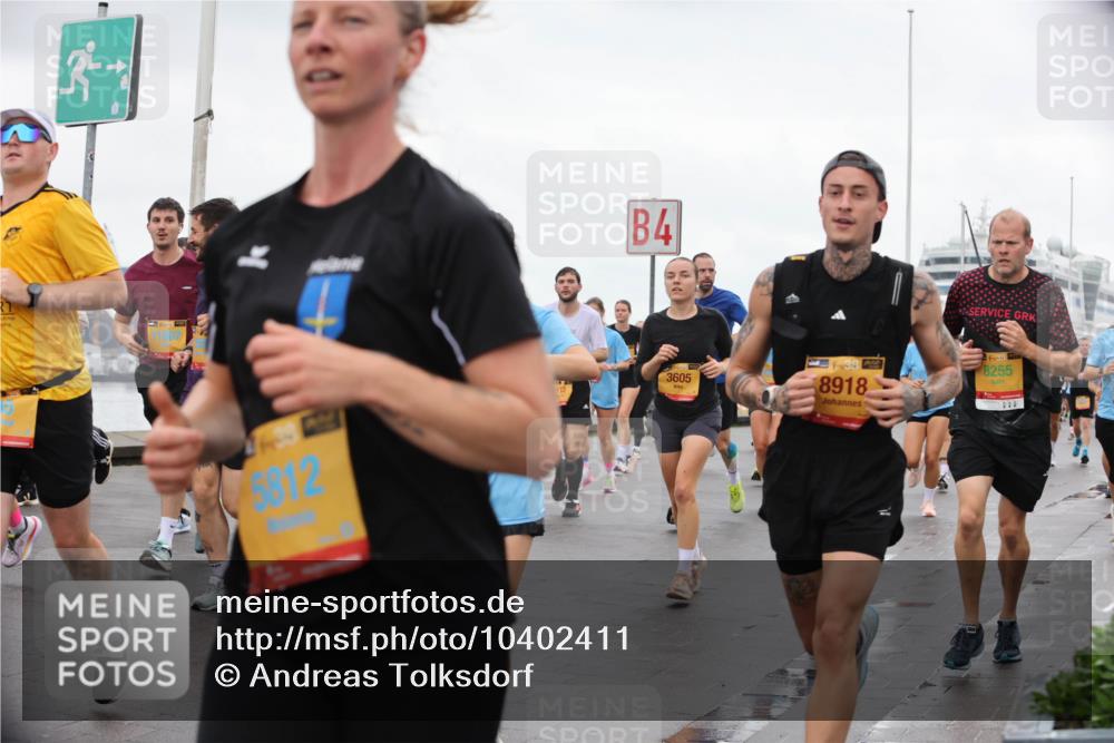 13.09.2026 - Kiel Lauf Andreas Tolksdorf http://msf.ph/oto/10402411 13.09.2026 11:01:18 Kiellinie 11807, 5812, 4, 3605, 138, 8918, 8255 meine-sportfotos.de