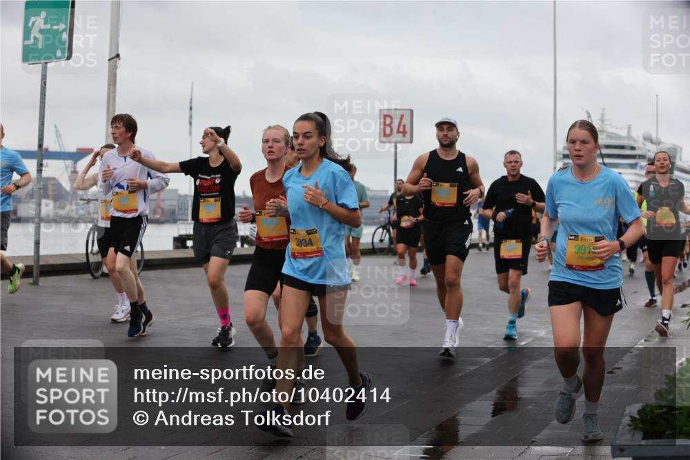 13.09.2026 - Kiel Lauf Andreas Tolksdorf http://msf.ph/oto/10402414 13.09.2026 11:01:25 Kiellinie 3, 38, 3934, 4, 38, 99153 meine-sportfotos.de