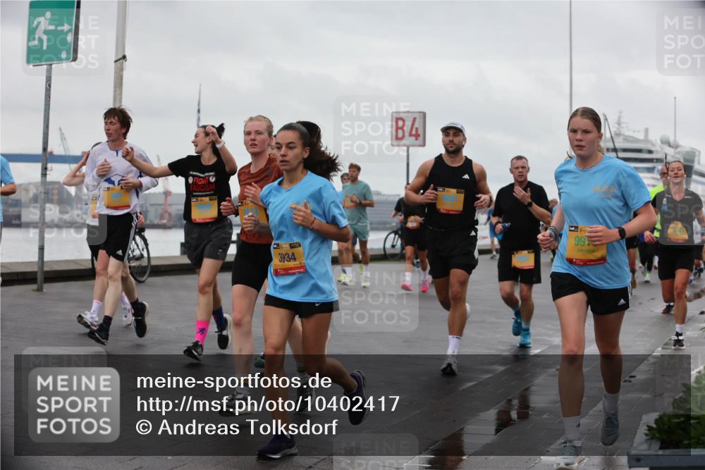13.09.2026 - Kiel Lauf Andreas Tolksdorf http://msf.ph/oto/10402417 13.09.2026 11:01:25 Kiellinie 3934, 4, 99 meine-sportfotos.de