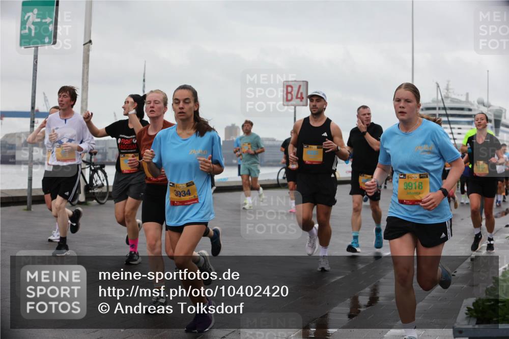 13.09.2026 - Kiel Lauf Andreas Tolksdorf http://msf.ph/oto/10402420 13.09.2026 11:01:25 Kiellinie 38, 3934, 4, 9918, 5325 meine-sportfotos.de