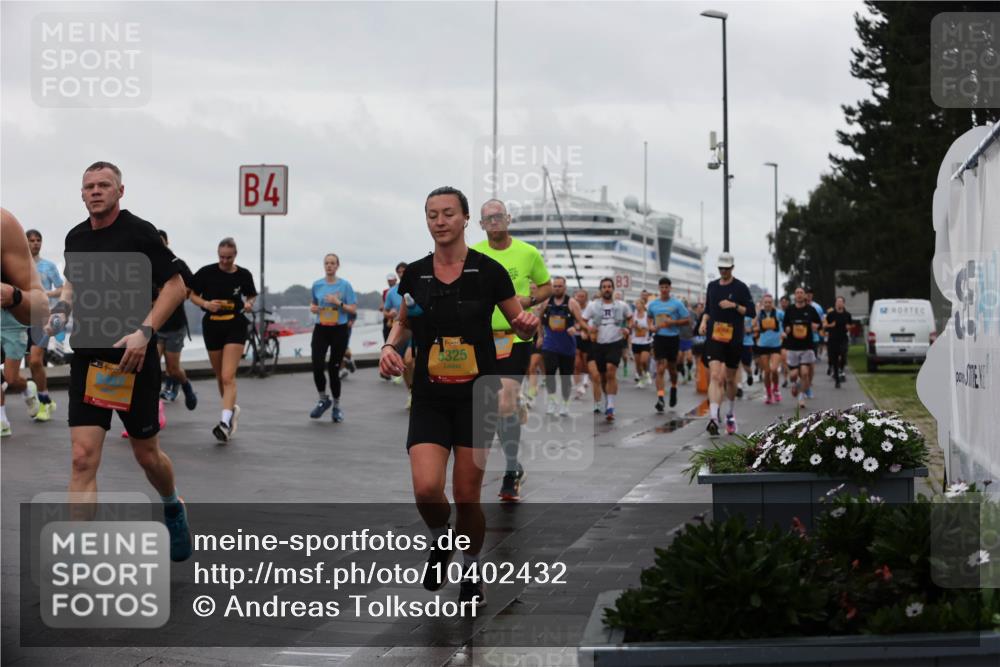 13.09.2026 - Kiel Lauf Andreas Tolksdorf http://msf.ph/oto/10402432 13.09.2026 11:01:26 Kiellinie 4, 35, 5325 meine-sportfotos.de