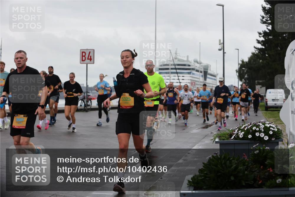 13.09.2026 - Kiel Lauf Andreas Tolksdorf http://msf.ph/oto/10402436 13.09.2026 11:01:27 Kiellinie 38, 497, 4, 4, 38, 5325, 83 meine-sportfotos.de