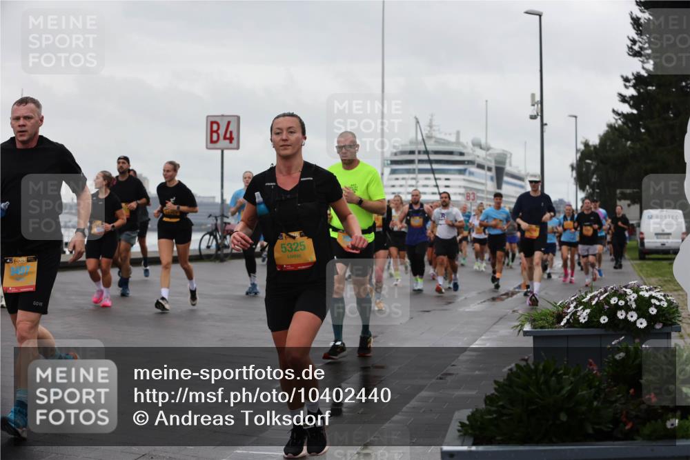 13.09.2026 - Kiel Lauf Andreas Tolksdorf http://msf.ph/oto/10402440 13.09.2026 11:01:27 Kiellinie 4, 5325, 83, 12 meine-sportfotos.de