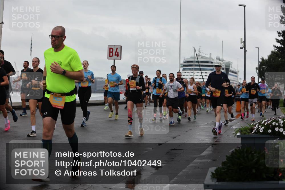 13.09.2026 - Kiel Lauf Andreas Tolksdorf http://msf.ph/oto/10402449 13.09.2026 11:01:28 Kiellinie 4, 9991 meine-sportfotos.de