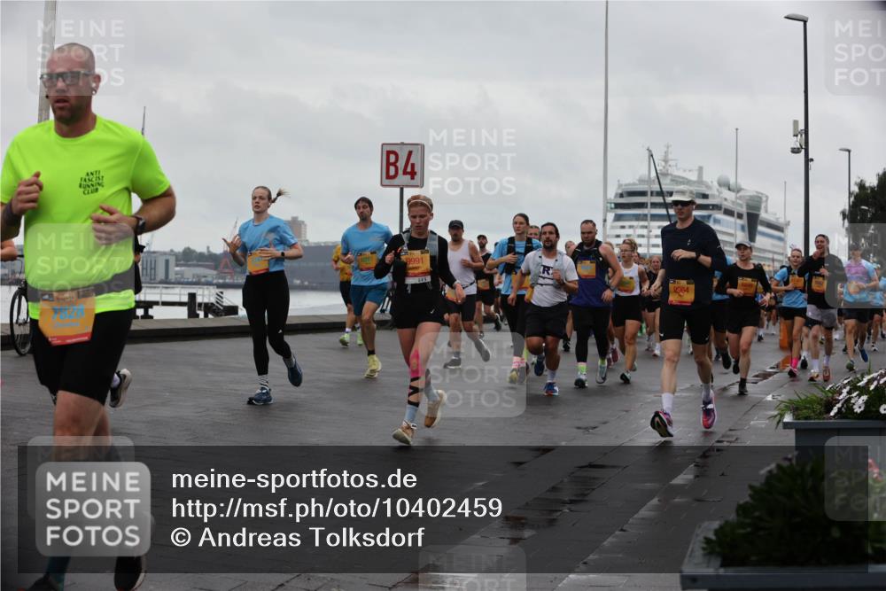 13.09.2026 - Kiel Lauf Andreas Tolksdorf http://msf.ph/oto/10402459 13.09.2026 11:01:29 Kiellinie 4, 9991, 9964 meine-sportfotos.de