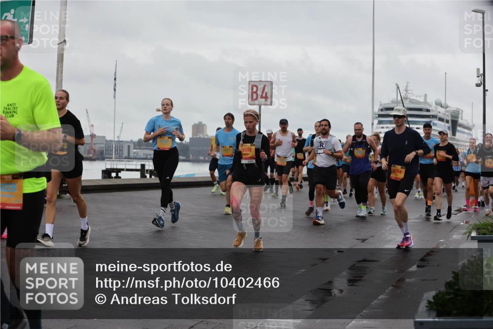 13.09.2026 - Kiel Lauf Andreas Tolksdorf http://msf.ph/oto/10402466 13.09.2026 11:01:29 Kiellinie 4, 6281, 9991, 9964 meine-sportfotos.de