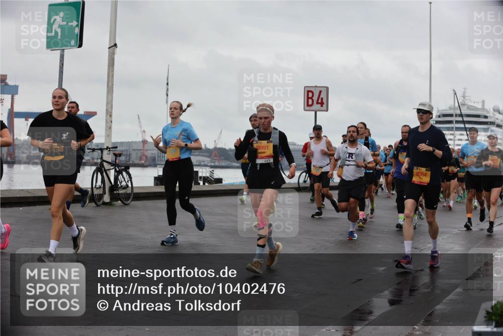 13.09.2026 - Kiel Lauf Andreas Tolksdorf http://msf.ph/oto/10402476 13.09.2026 11:01:29 Kiellinie 4, 2767, 38, 9991, 809, 9964 meine-sportfotos.de