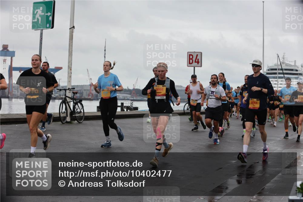13.09.2026 - Kiel Lauf Andreas Tolksdorf http://msf.ph/oto/10402477 13.09.2026 11:01:30 Kiellinie 9964 meine-sportfotos.de