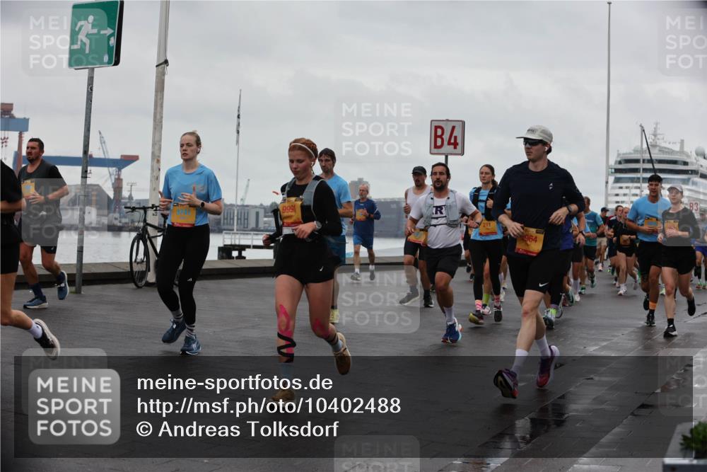 13.09.2026 - Kiel Lauf Andreas Tolksdorf http://msf.ph/oto/10402488 13.09.2026 11:01:30 Kiellinie 38 meine-sportfotos.de