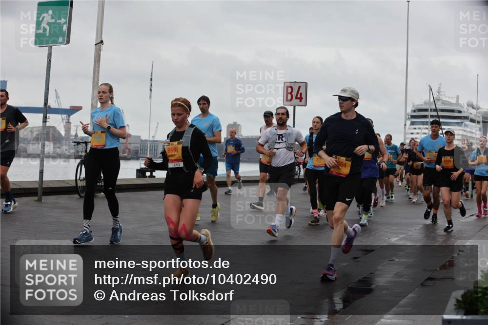 13.09.2026 - Kiel Lauf Andreas Tolksdorf http://msf.ph/oto/10402490 13.09.2026 11:01:30 Kiellinie 9991, 279, 4, 964, 3, 11367 meine-sportfotos.de