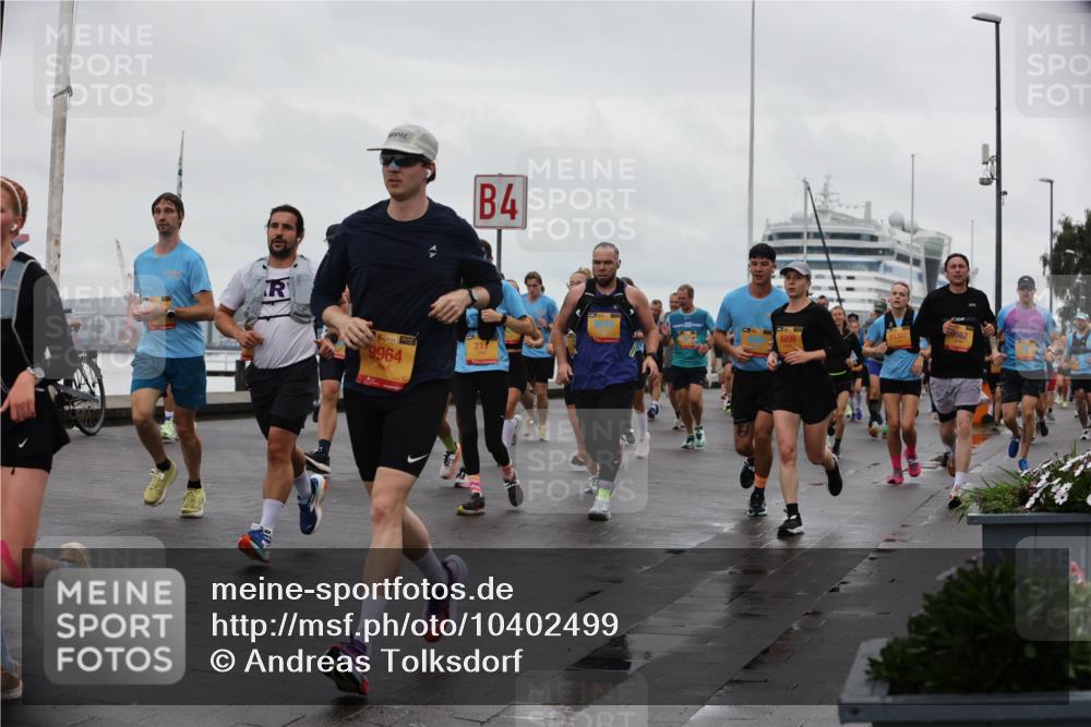 13.09.2026 - Kiel Lauf Andreas Tolksdorf http://msf.ph/oto/10402499 13.09.2026 11:01:31 Kiellinie 38, 9964, 4, 6899, 982 meine-sportfotos.de