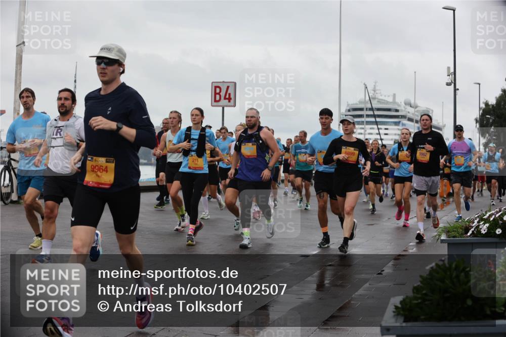 13.09.2026 - Kiel Lauf Andreas Tolksdorf http://msf.ph/oto/10402507 13.09.2026 11:01:31 Kiellinie 39, 9964, 211, 4, 6899, 9982 meine-sportfotos.de