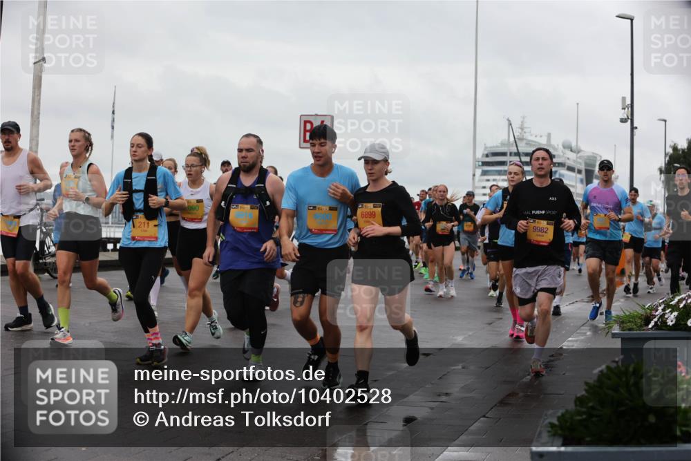 13.09.2026 - Kiel Lauf Andreas Tolksdorf http://msf.ph/oto/10402528 13.09.2026 11:01:32 Kiellinie 211, 3, 090, 138, 5, 6899, 9982 meine-sportfotos.de