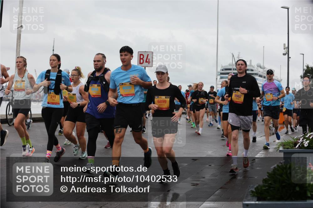 13.09.2026 - Kiel Lauf Andreas Tolksdorf http://msf.ph/oto/10402533 13.09.2026 11:01:32 Kiellinie 211, 423, 2090, 39, 4600, 4, 399, 6899, 9982, 5 meine-sportfotos.de