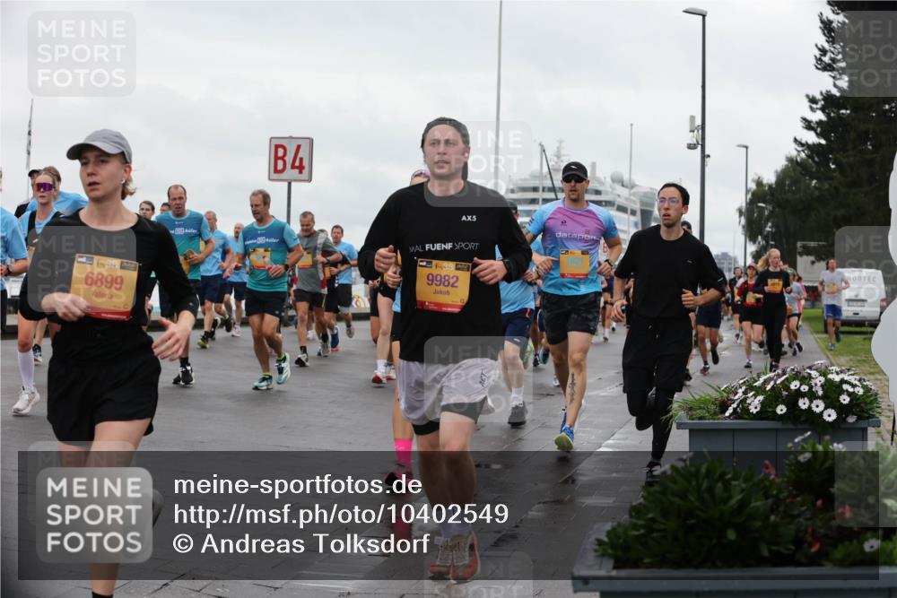 13.09.2026 - Kiel Lauf Andreas Tolksdorf http://msf.ph/oto/10402549 13.09.2026 11:01:34 Kiellinie 1, 38, 6899, 4, 5, 98, 9982 meine-sportfotos.de