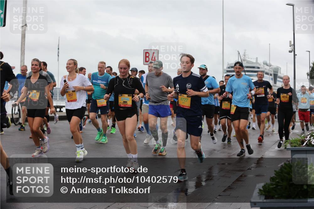 13.09.2026 - Kiel Lauf Andreas Tolksdorf http://msf.ph/oto/10402579 13.09.2026 11:01:37 Kiellinie 257, 4, 38, 2706, 38, 4727, 3193, 4810 meine-sportfotos.de