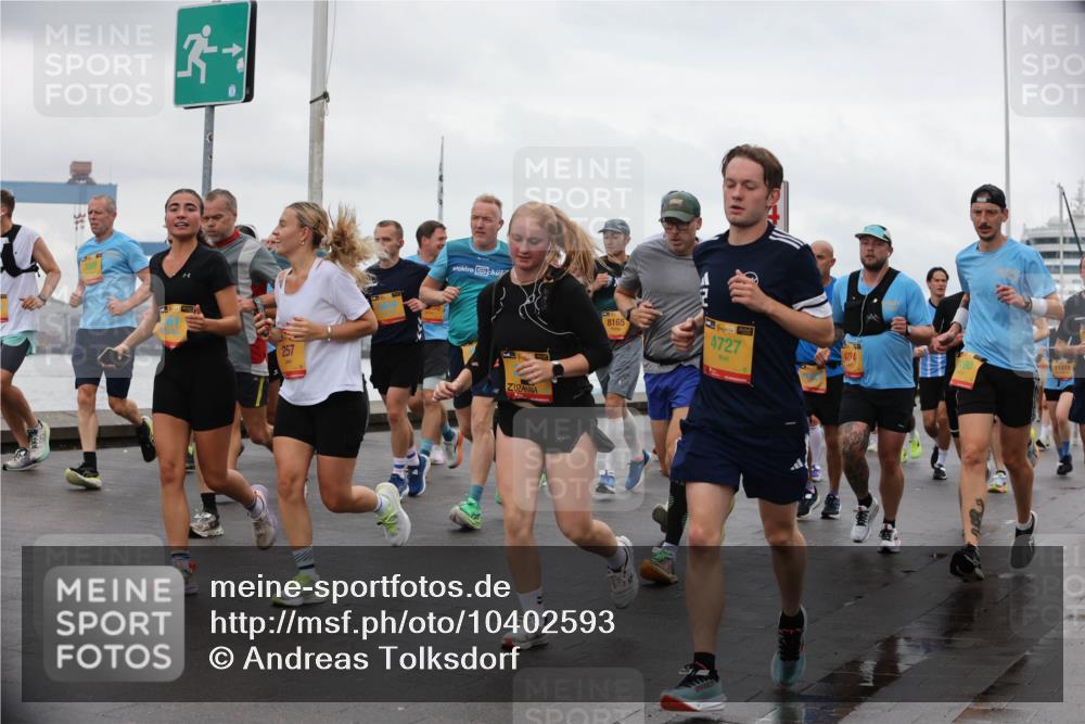 13.09.2026 - Kiel Lauf Andreas Tolksdorf http://msf.ph/oto/10402593 13.09.2026 11:01:37 Kiellinie 3, 257, 30, 8165, 38, 4727, 4224, 11518 meine-sportfotos.de