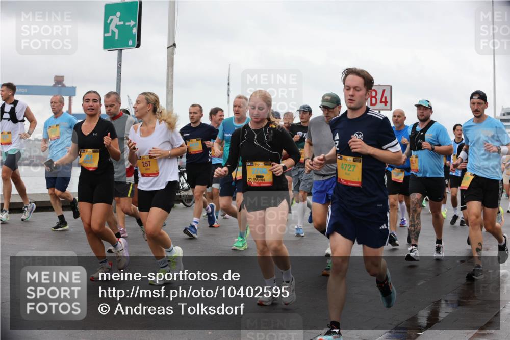 13.09.2026 - Kiel Lauf Andreas Tolksdorf http://msf.ph/oto/10402595 13.09.2026 11:01:37 Kiellinie 257, 38, 2706, 81, 1, 384, 4727, 84 meine-sportfotos.de