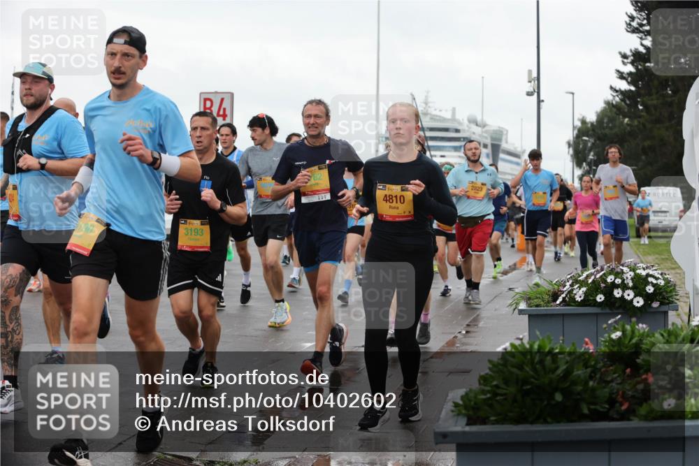 13.09.2026 - Kiel Lauf Andreas Tolksdorf http://msf.ph/oto/10402602 13.09.2026 11:01:39 Kiellinie 4, 38, 3193, 200, 38, 4810, 2823 meine-sportfotos.de