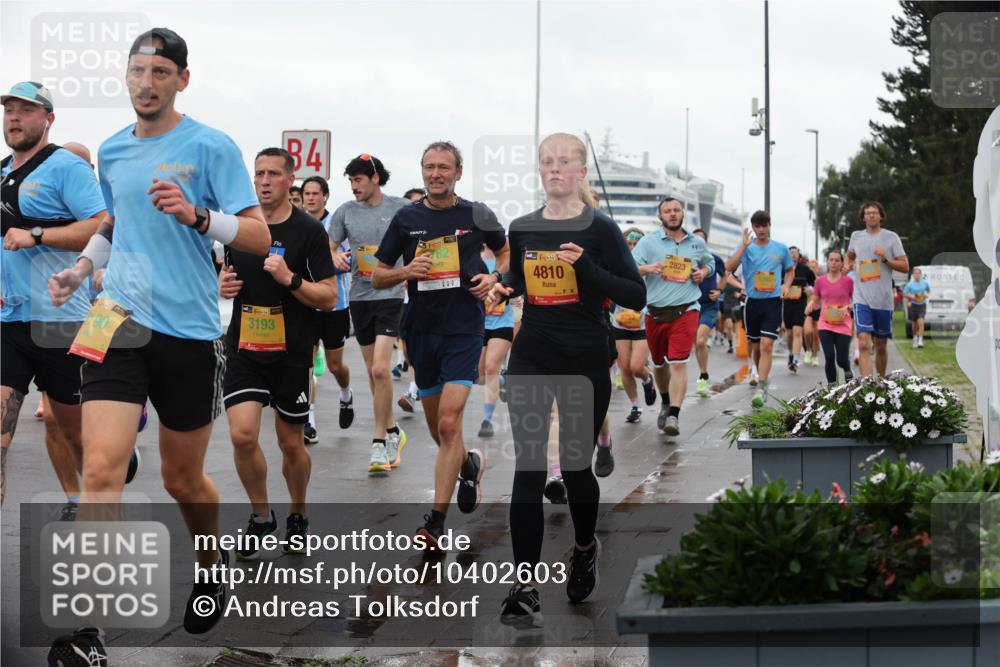 13.09.2026 - Kiel Lauf Andreas Tolksdorf http://msf.ph/oto/10402603 13.09.2026 11:01:39 Kiellinie 34, 39, 3193, 782, 900, 38, 4810, 2823 meine-sportfotos.de