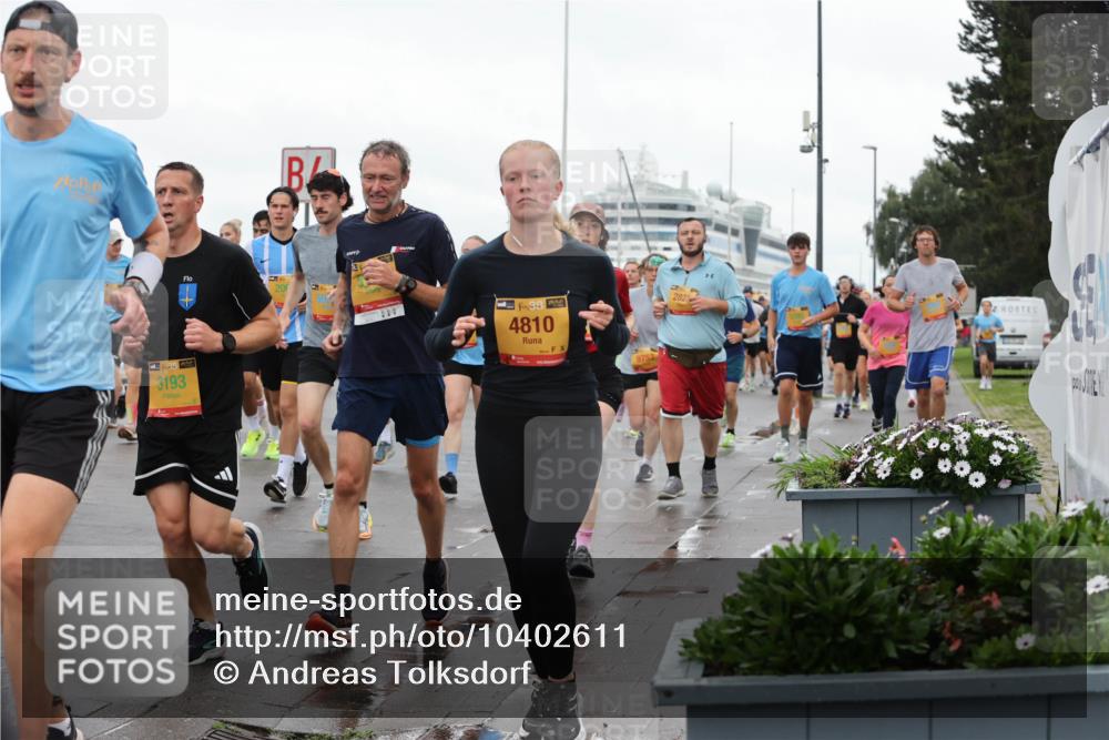 13.09.2026 - Kiel Lauf Andreas Tolksdorf http://msf.ph/oto/10402611 13.09.2026 11:01:39 Kiellinie 39, 3193, 009, 48, 4810, 9753 meine-sportfotos.de