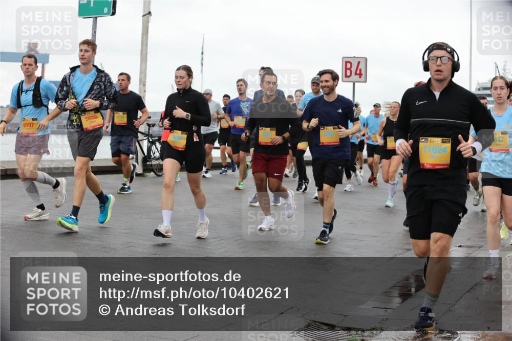 13.09.2026 - Kiel Lauf Andreas Tolksdorf http://msf.ph/oto/10402621 13.09.2026 11:01:47 Kiellinie 2, 6107, 5558, 4544, 4, 48, 11624, 38, 047 meine-sportfotos.de