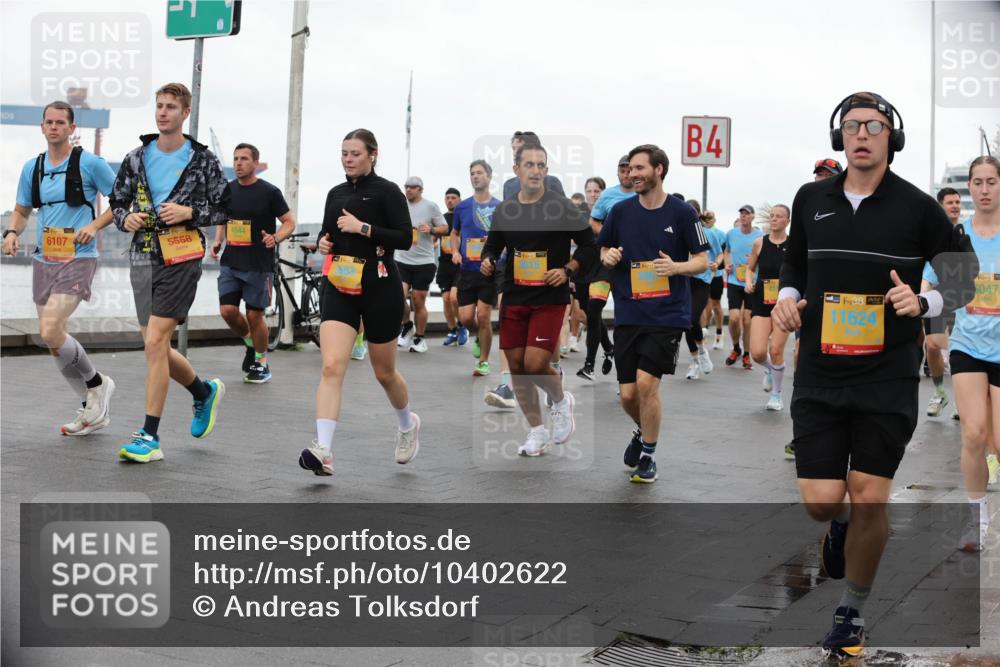 13.09.2026 - Kiel Lauf Andreas Tolksdorf http://msf.ph/oto/10402622 13.09.2026 11:01:47 Kiellinie 4 meine-sportfotos.de