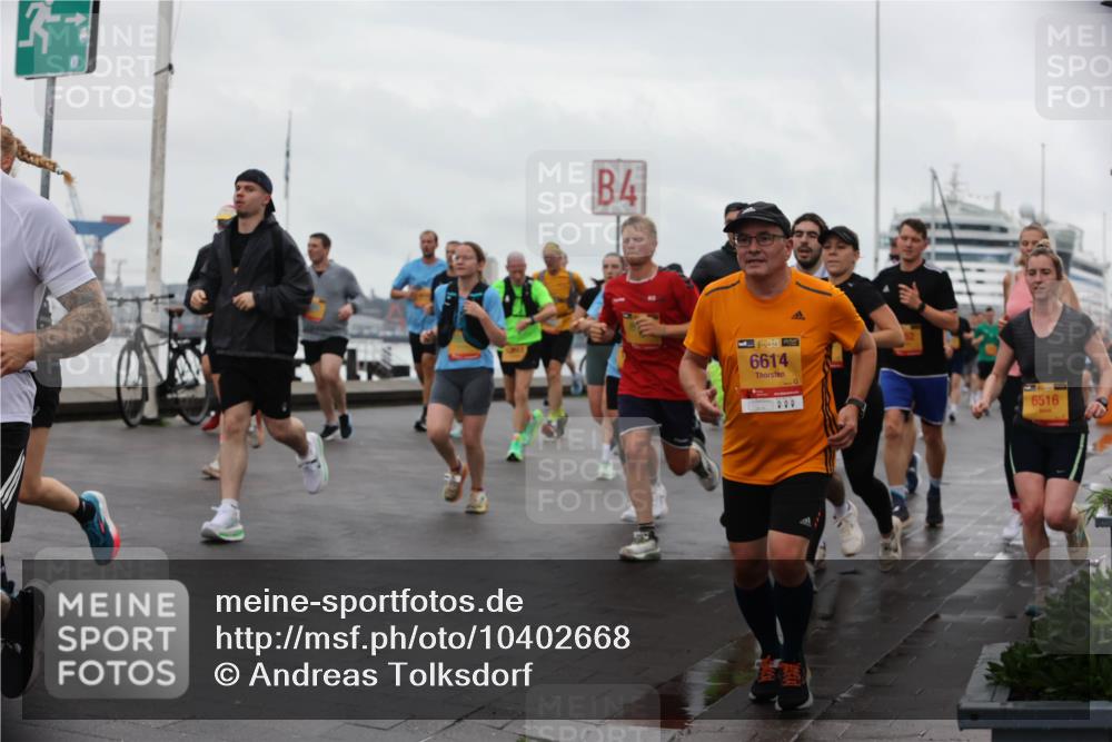 13.09.2026 - Kiel Lauf Andreas Tolksdorf http://msf.ph/oto/10402668 13.09.2026 11:02:00 Kiellinie 4, 39, 6614, 000, 6516 meine-sportfotos.de
