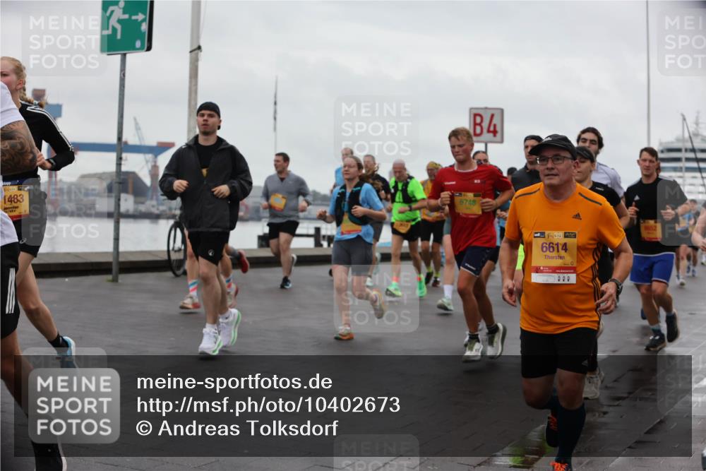 13.09.2026 - Kiel Lauf Andreas Tolksdorf http://msf.ph/oto/10402673 13.09.2026 11:02:01 Kiellinie 1483, 6748, 4, 6614, 999 meine-sportfotos.de