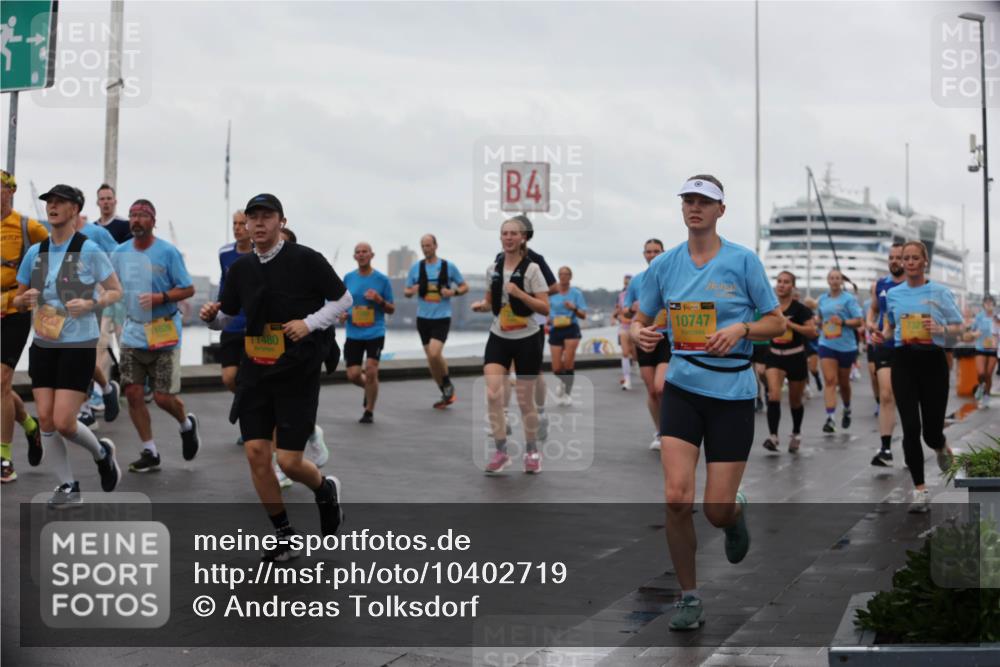 13.09.2026 - Kiel Lauf Andreas Tolksdorf http://msf.ph/oto/10402719 13.09.2026 11:02:04 Kiellinie 12232, 11626, 1480, 4, 39, 10747 meine-sportfotos.de