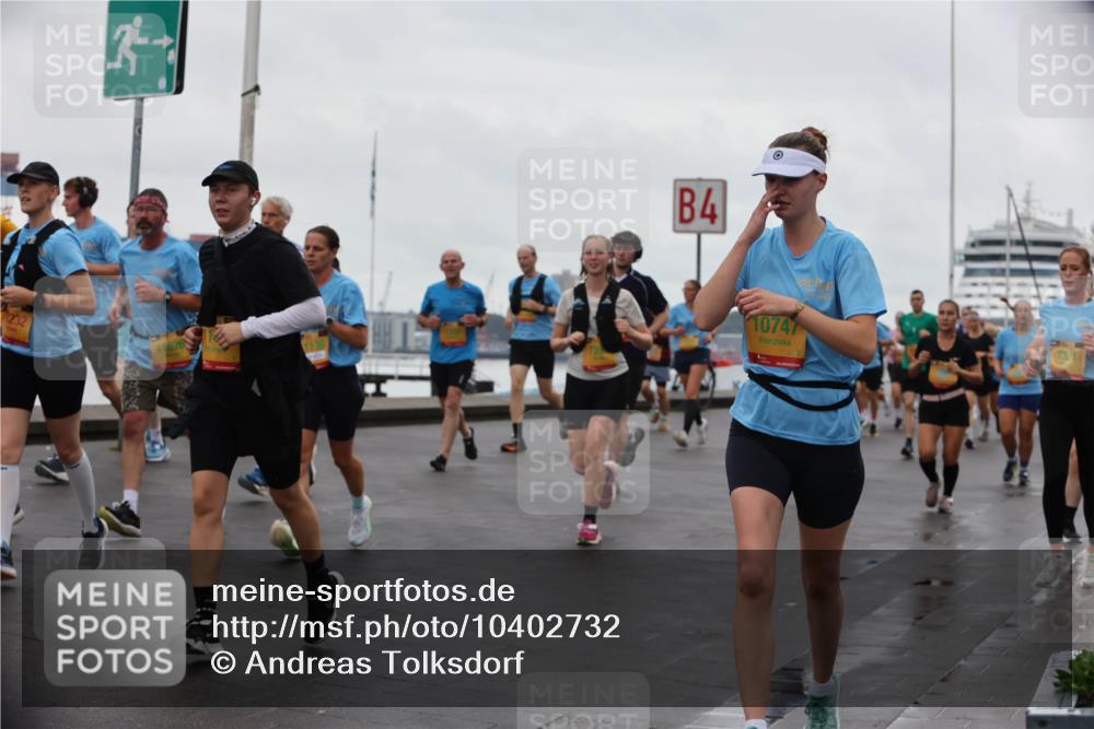 13.09.2026 - Kiel Lauf Andreas Tolksdorf http://msf.ph/oto/10402732 13.09.2026 11:02:05 Kiellinie 232, 11626, 4, 10747, 7321 meine-sportfotos.de
