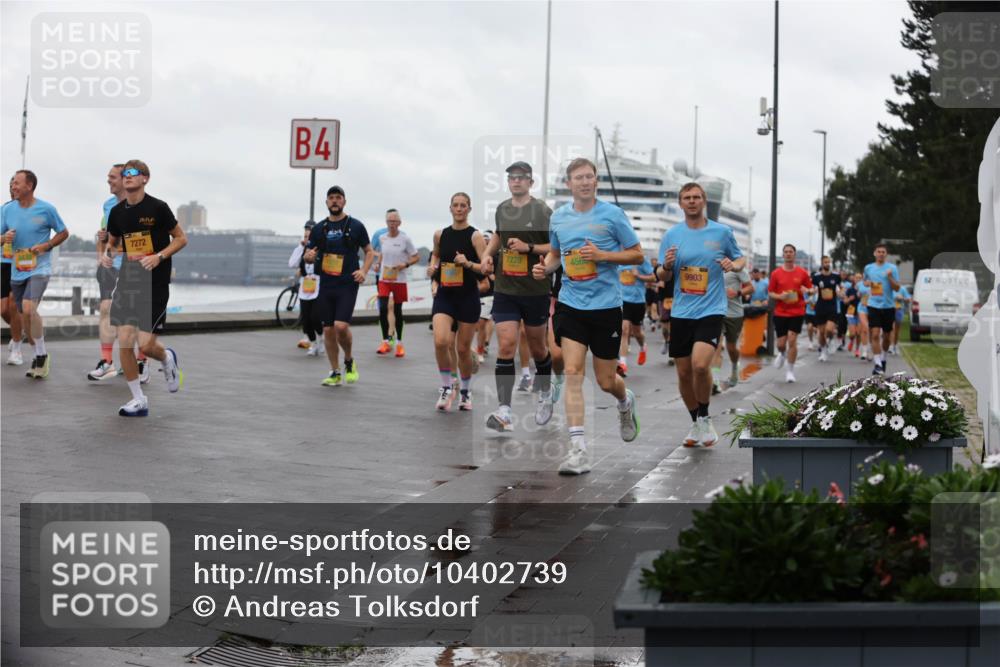13.09.2026 - Kiel Lauf Andreas Tolksdorf http://msf.ph/oto/10402739 13.09.2026 11:02:14 Kiellinie 4, 7272, 7220, 9903 meine-sportfotos.de